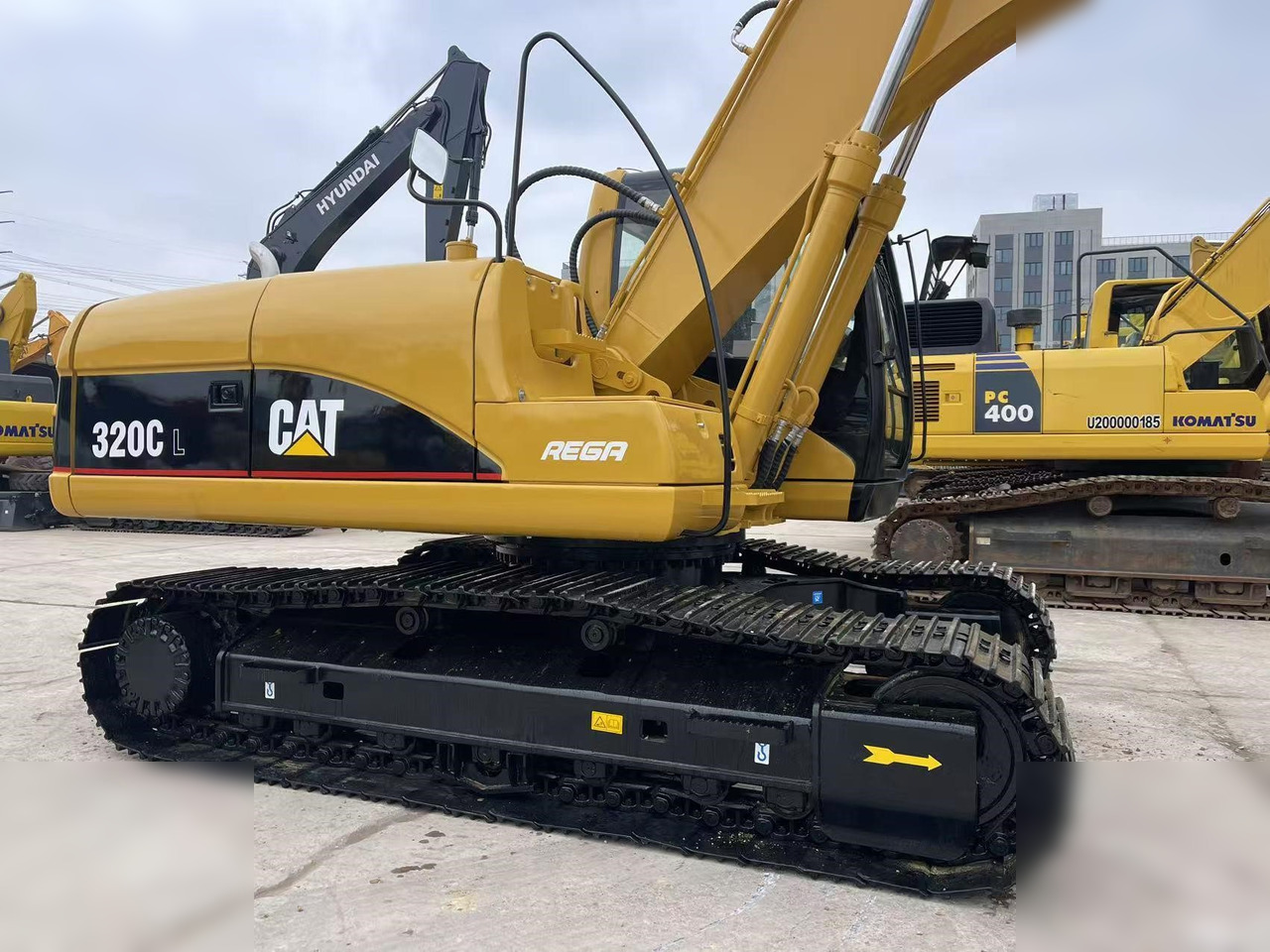 CATERPILLAR 320C - Bager goseničar: slika 3 CATERPILLAR 320C - Bager goseničar: slika 3