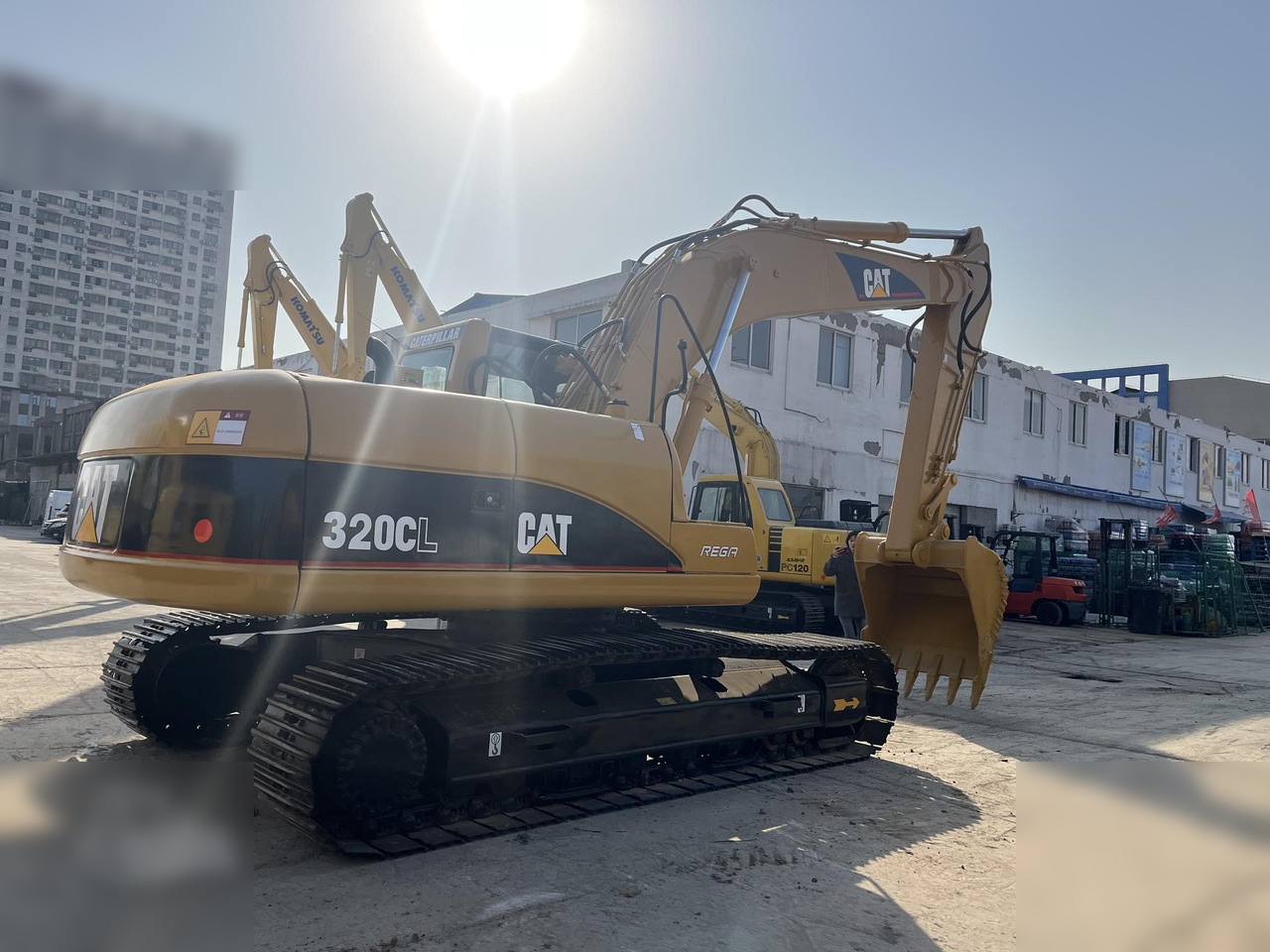 CATERPILLAR 320CL - Bager goseničar: slika 3 CATERPILLAR 320CL - Bager goseničar: slika 3