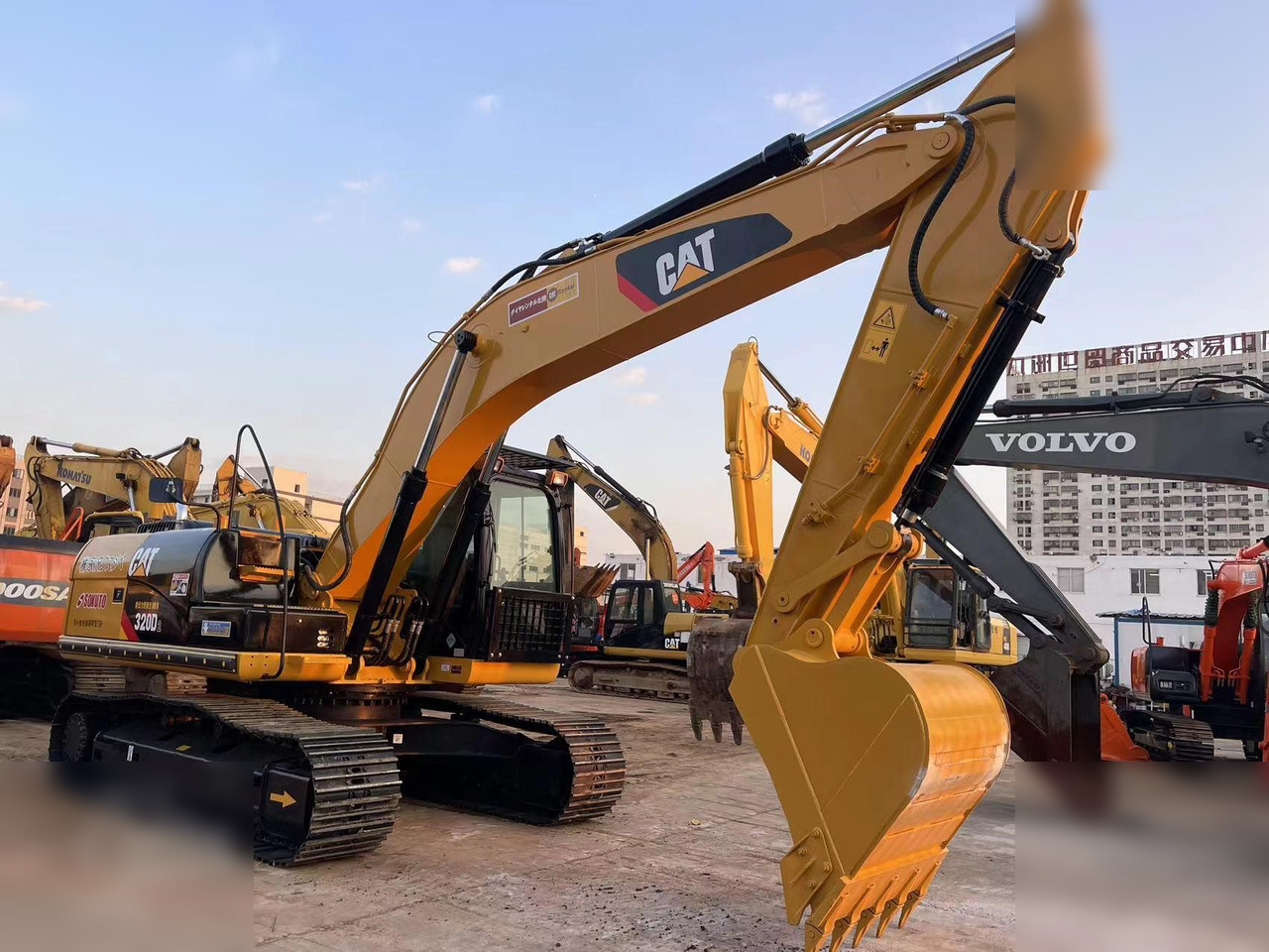 CATERPILLAR 320D - Bager goseničar: slika 4 CATERPILLAR 320D - Bager goseničar: slika 4