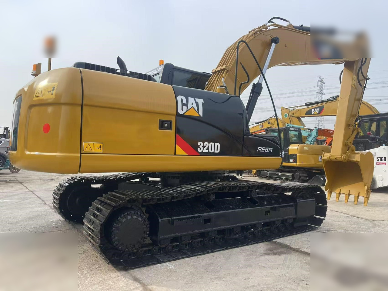 CATERPILLAR 320D - Bager goseničar: slika 2 CATERPILLAR 320D - Bager goseničar: slika 2