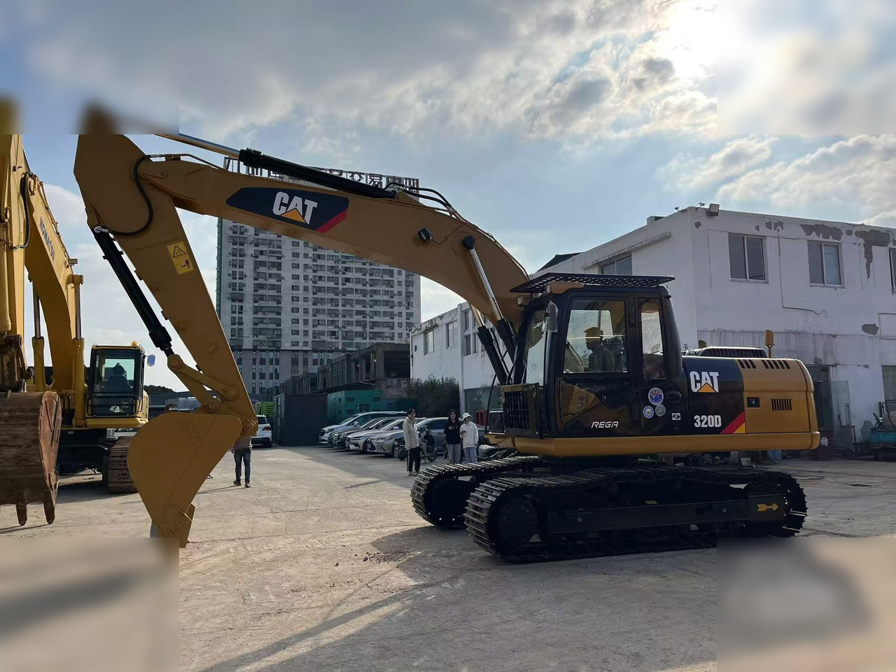 CATERPILLAR 320D - Bager goseničar: slika 3 CATERPILLAR 320D - Bager goseničar: slika 3