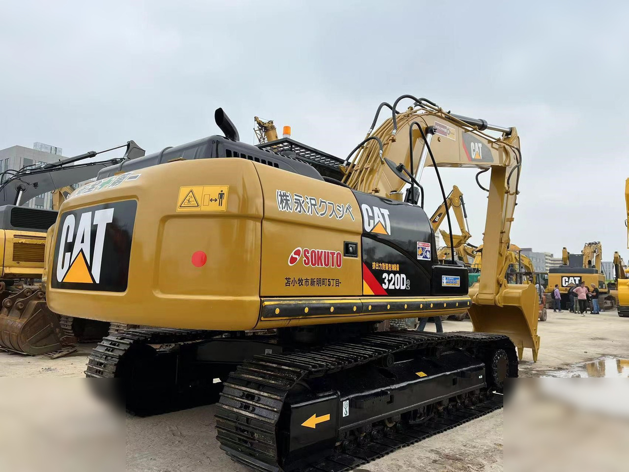CATERPILLAR 320D2 - Bager goseničar: slika 3 CATERPILLAR 320D2 - Bager goseničar: slika 3