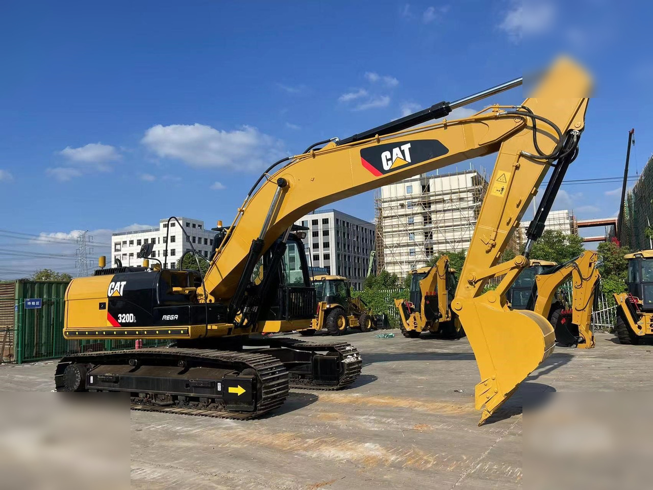 CATERPILLAR 320DL - Bager goseničar: slika 2 CATERPILLAR 320DL - Bager goseničar: slika 2