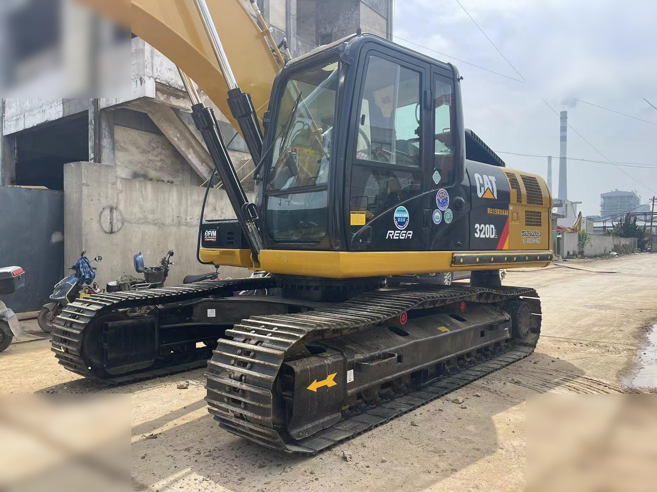 CATERPILLAR 320DL - Bager goseničar: slika 3 CATERPILLAR 320DL - Bager goseničar: slika 3