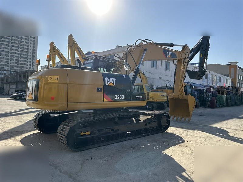 CATERPILLAR 323D - Bager goseničar: slika 4 CATERPILLAR 323D - Bager goseničar: slika 4