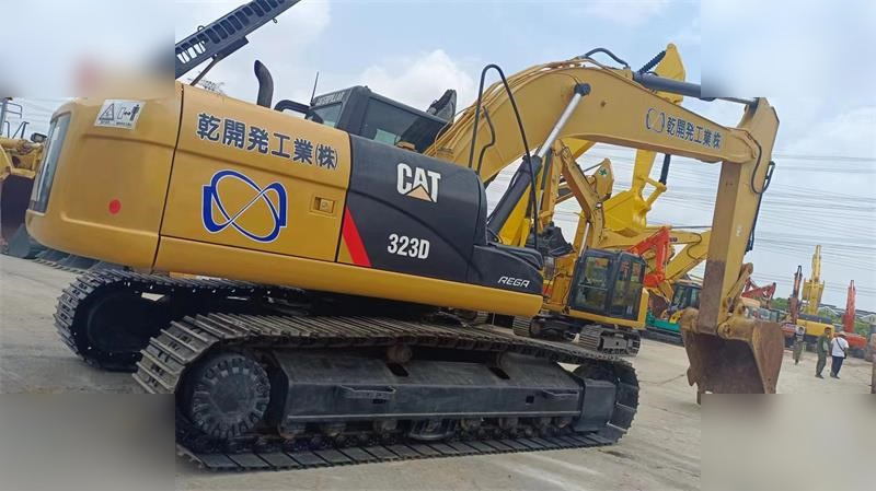 CATERPILLAR 323D - Bager goseničar: slika 1 CATERPILLAR 323D - Bager goseničar: slika 1