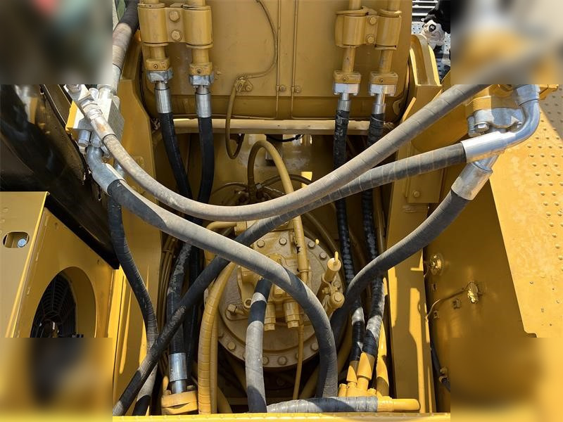 Bager goseničar CATERPILLAR 336D: slika 10