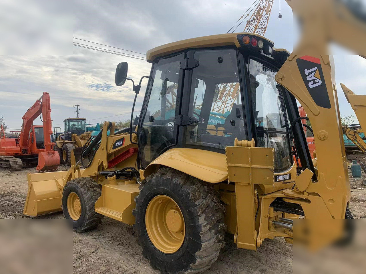 CATERPILLAR 420F - Bager nakladalec: slika 4 CATERPILLAR 420F - Bager nakladalec: slika 4