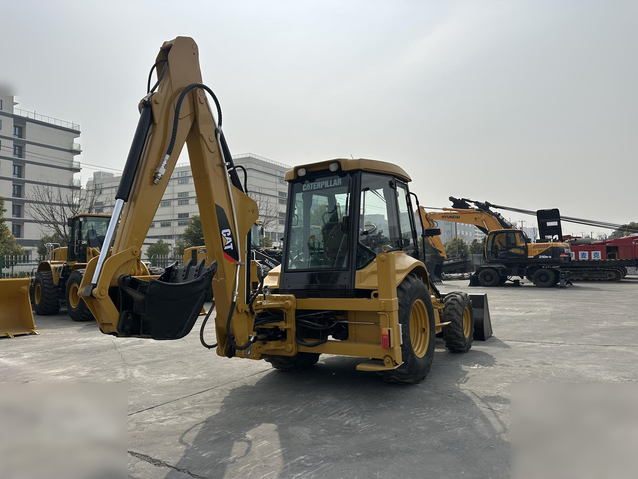 CATERPILLAR 420F - Bager nakladalec: slika 4 CATERPILLAR 420F - Bager nakladalec: slika 4