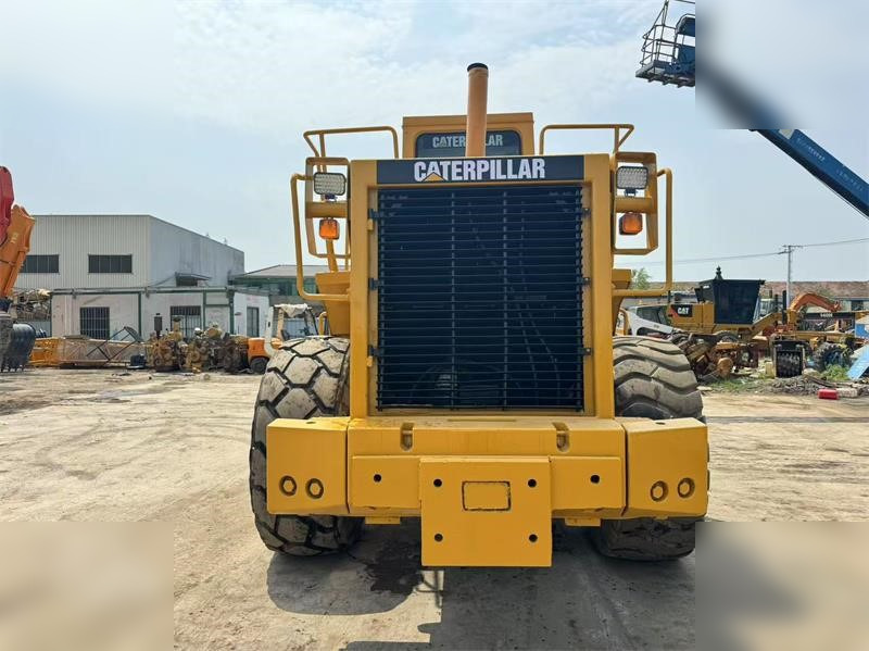 CATERPILLAR 966E - Kolesni nakladalec: slika 4 CATERPILLAR 966E - Kolesni nakladalec: slika 4
