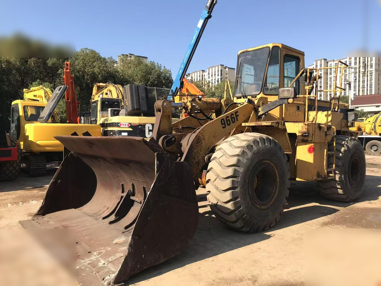 CATERPILLAR 966F I - Kolesni nakladalec: slika 2 CATERPILLAR 966F I - Kolesni nakladalec: slika 2