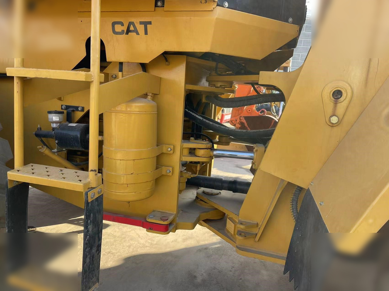 CATERPILLAR 966G - Kolesni nakladalec: slika 2 CATERPILLAR 966G - Kolesni nakladalec: slika 2