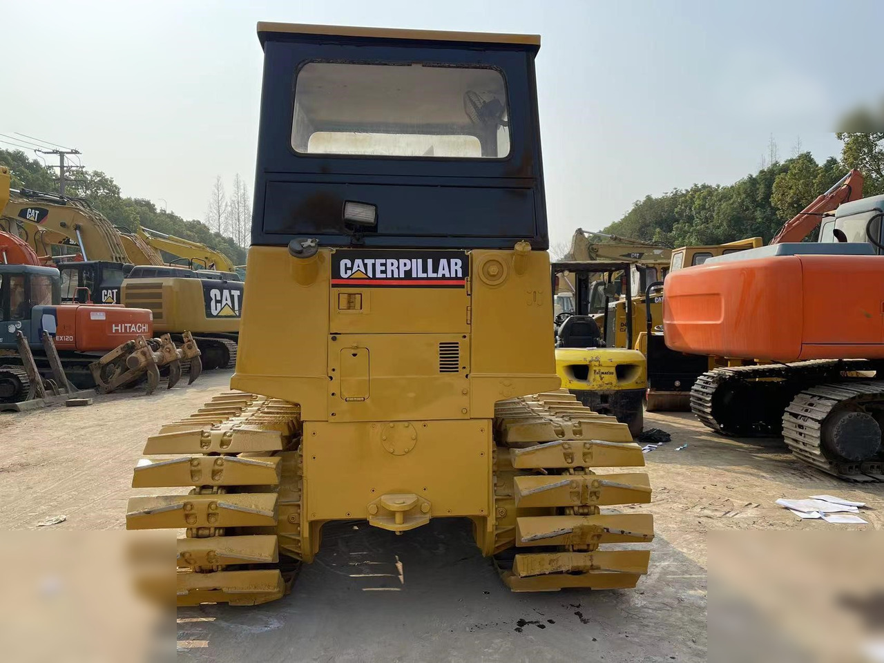 CATERPILLAR D4C - Buldožer: slika 3 CATERPILLAR D4C - Buldožer: slika 3