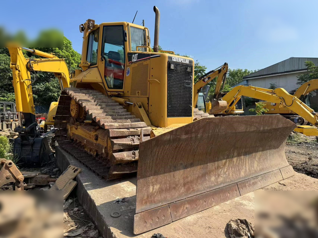 CATERPILLAR D5N - Buldožer: slika 5 CATERPILLAR D5N - Buldožer: slika 5