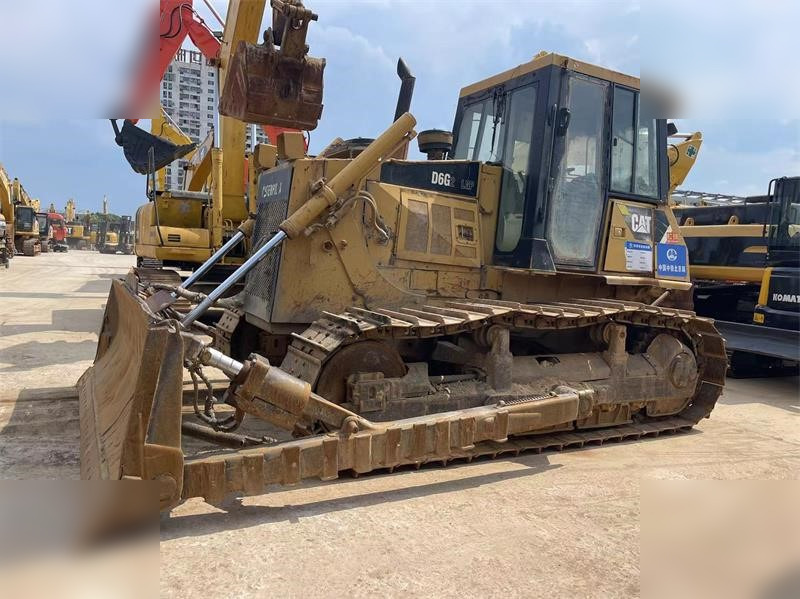 CATERPILLAR D6G LGP - Buldožer: slika 1 CATERPILLAR D6G LGP - Buldožer: slika 1