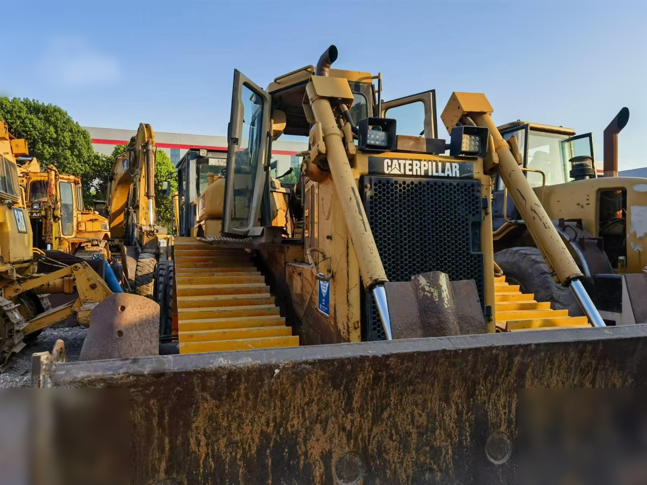 CATERPILLAR D6R LGP - Buldožer: slika 4 CATERPILLAR D6R LGP - Buldožer: slika 4