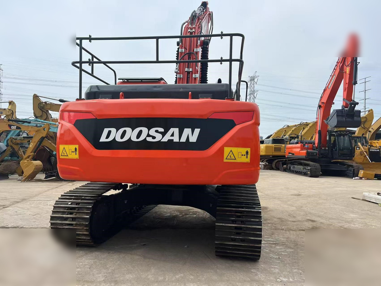 DOOSAN DX225 LC - Bager goseničar: slika 3 DOOSAN DX225 LC - Bager goseničar: slika 3