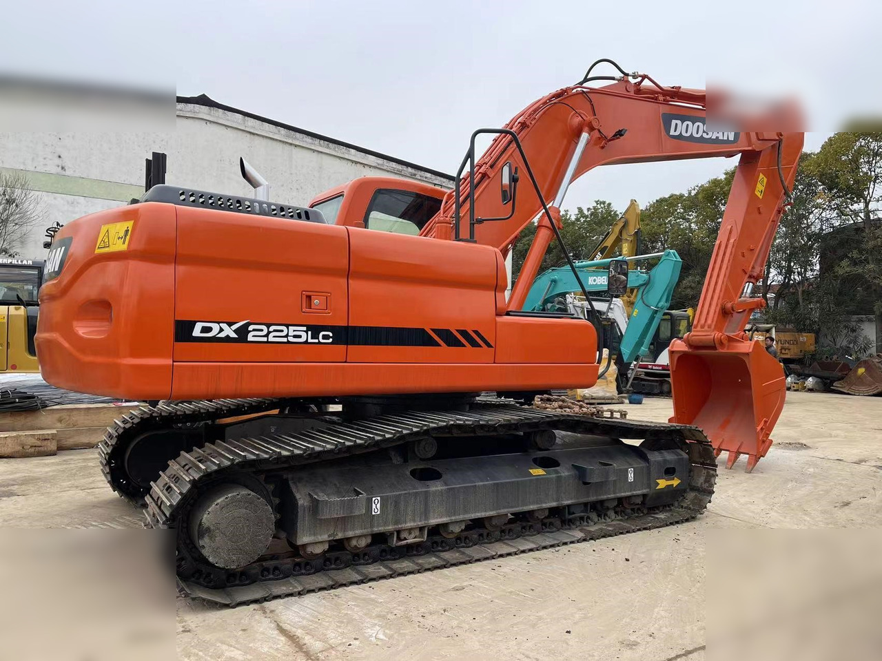 DOOSAN DX225 LC - Bager goseničar: slika 3 DOOSAN DX225 LC - Bager goseničar: slika 3
