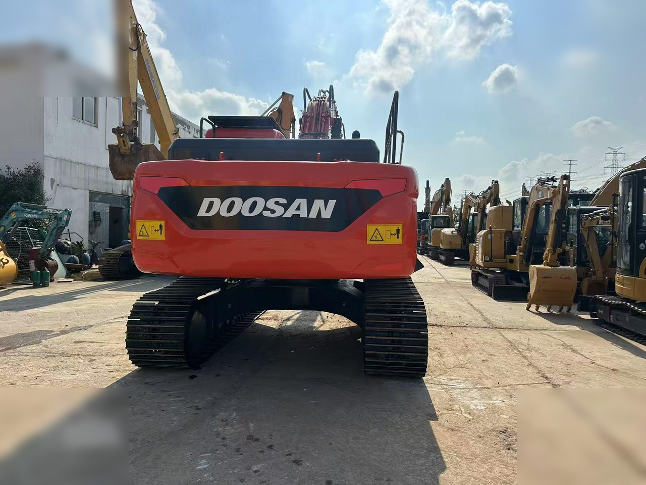 DOOSAN DX225 LCA - Bager goseničar: slika 2 DOOSAN DX225 LCA - Bager goseničar: slika 2