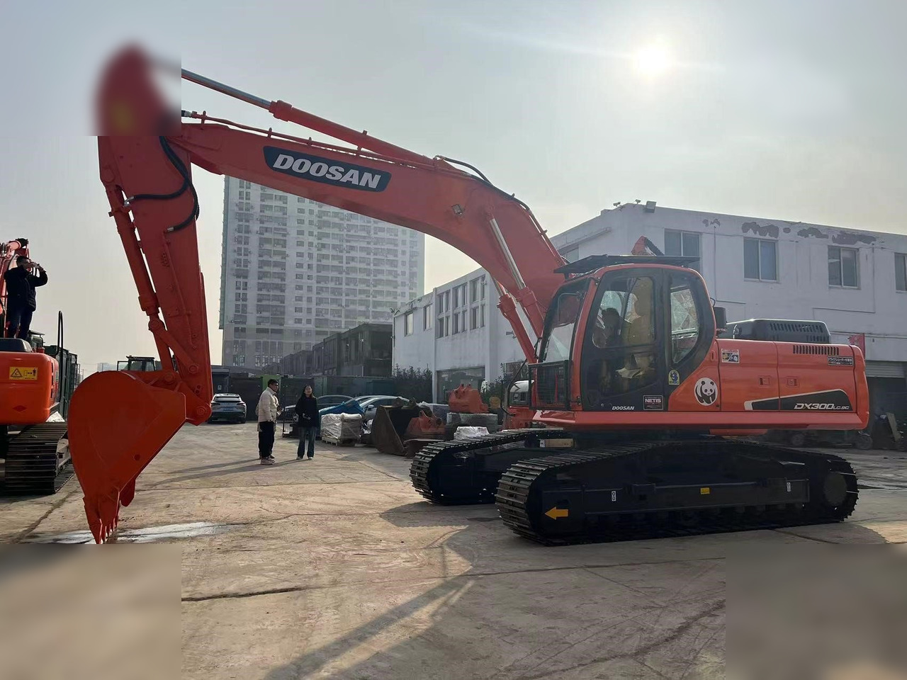 DOOSAN DX300 LC-9C - Bager goseničar: slika 1 DOOSAN DX300 LC-9C - Bager goseničar: slika 1