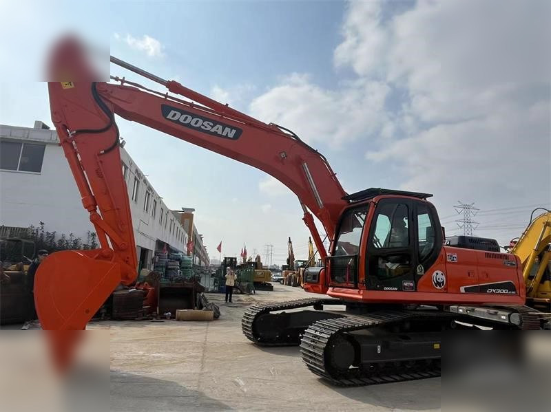 DOOSAN DX300 LC-9C - Bager goseničar: slika 4 DOOSAN DX300 LC-9C - Bager goseničar: slika 4