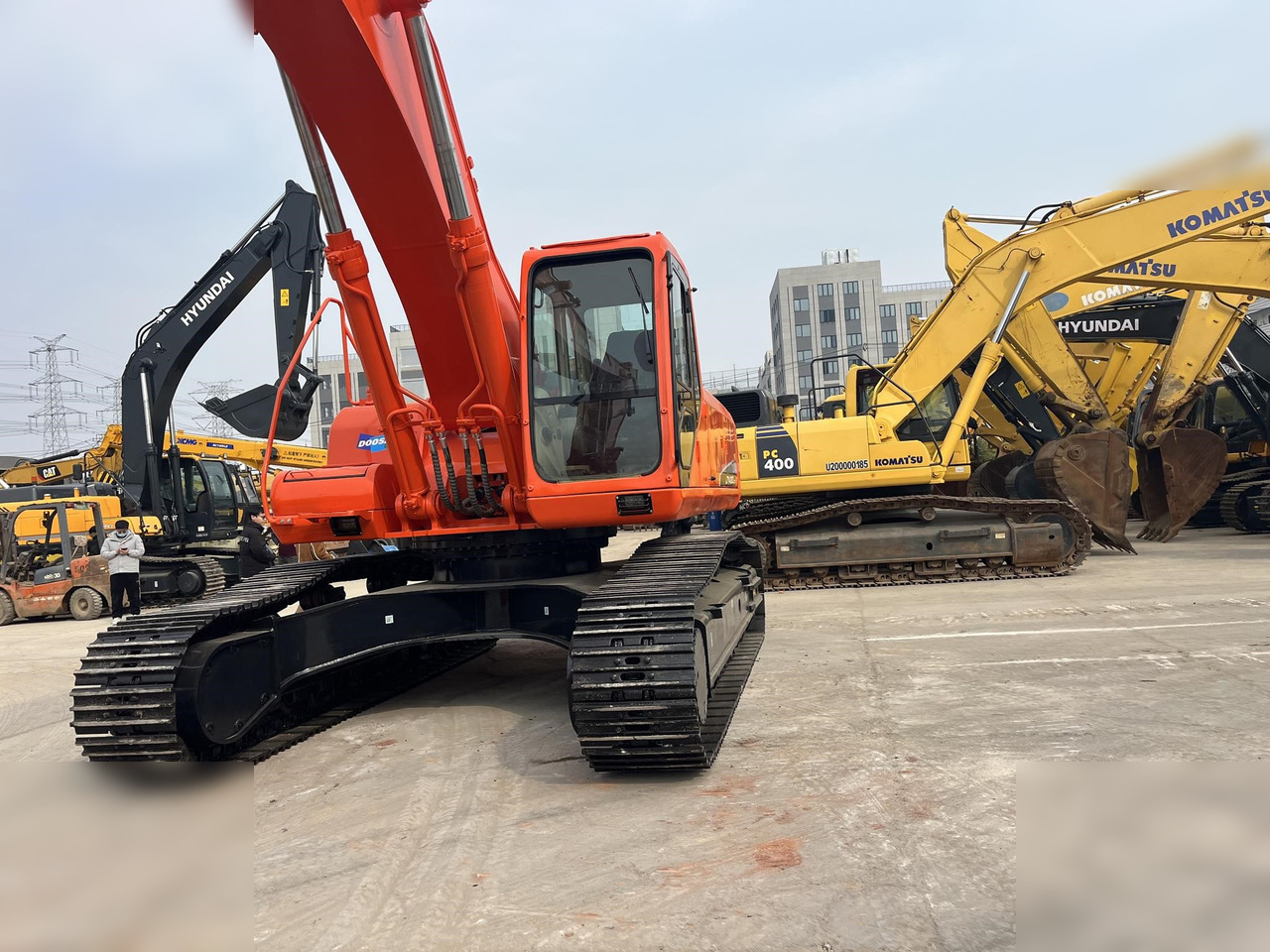 DOOSAN DX420 LC-9C - Bager goseničar: slika 4 DOOSAN DX420 LC-9C - Bager goseničar: slika 4