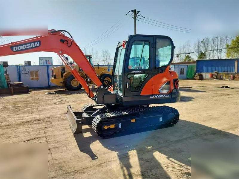 DOOSAN DX60-9C - Bager goseničar: slika 5 DOOSAN DX60-9C - Bager goseničar: slika 5