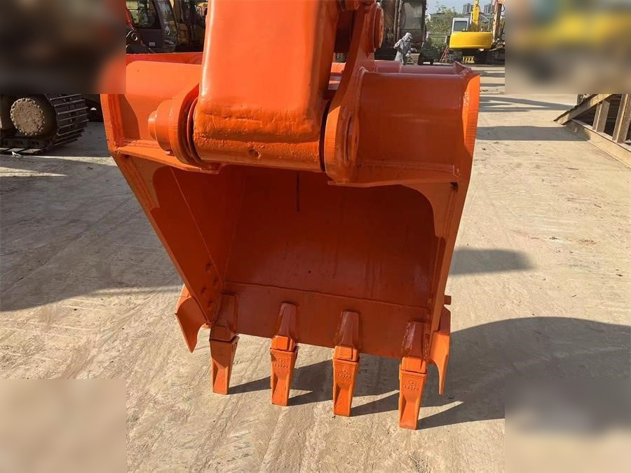 Bager goseničar HITACHI EX120-5: slika 6