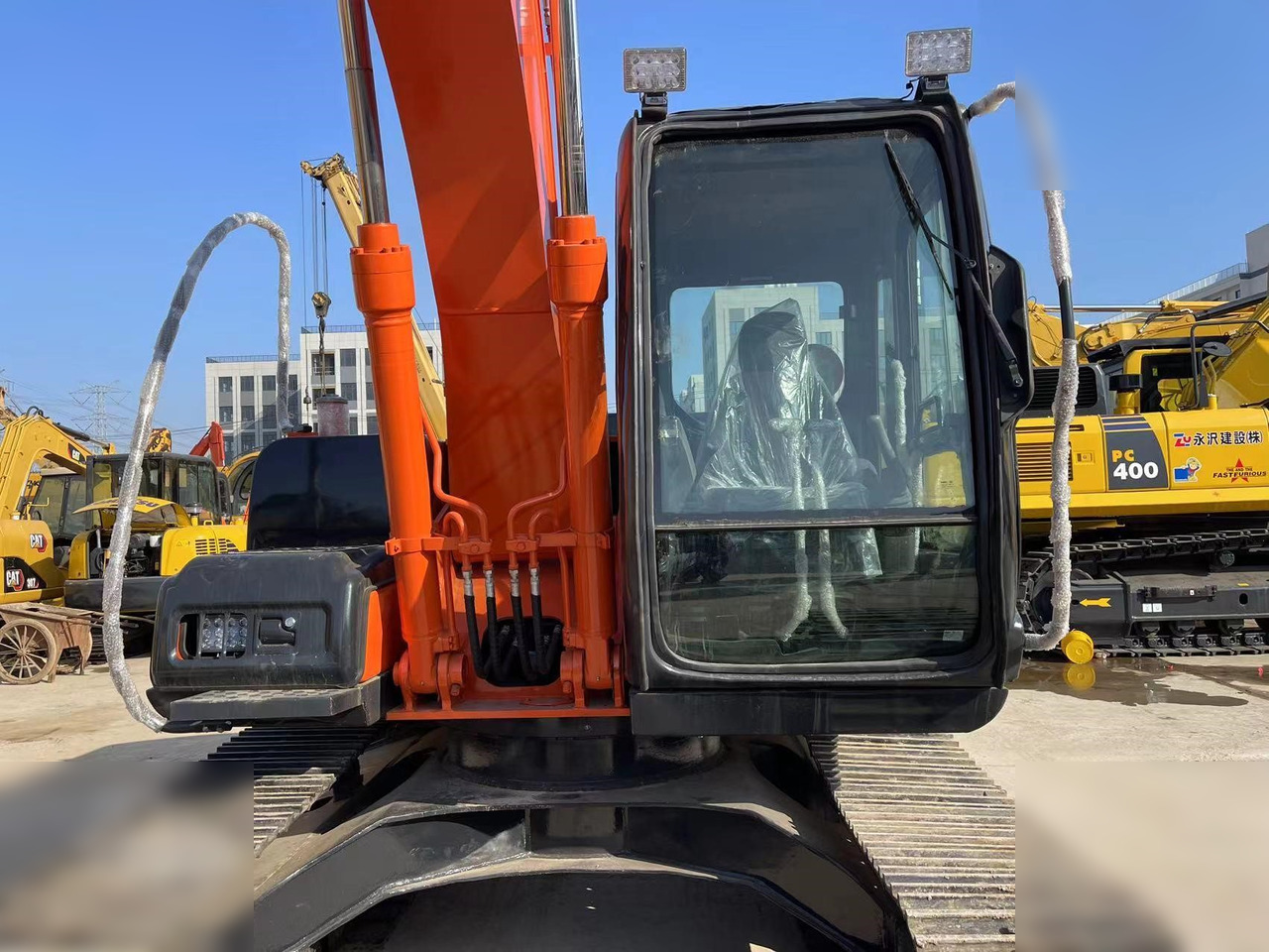 HITACHI ZX120 - Bager goseničar: slika 3 HITACHI ZX120 - Bager goseničar: slika 3
