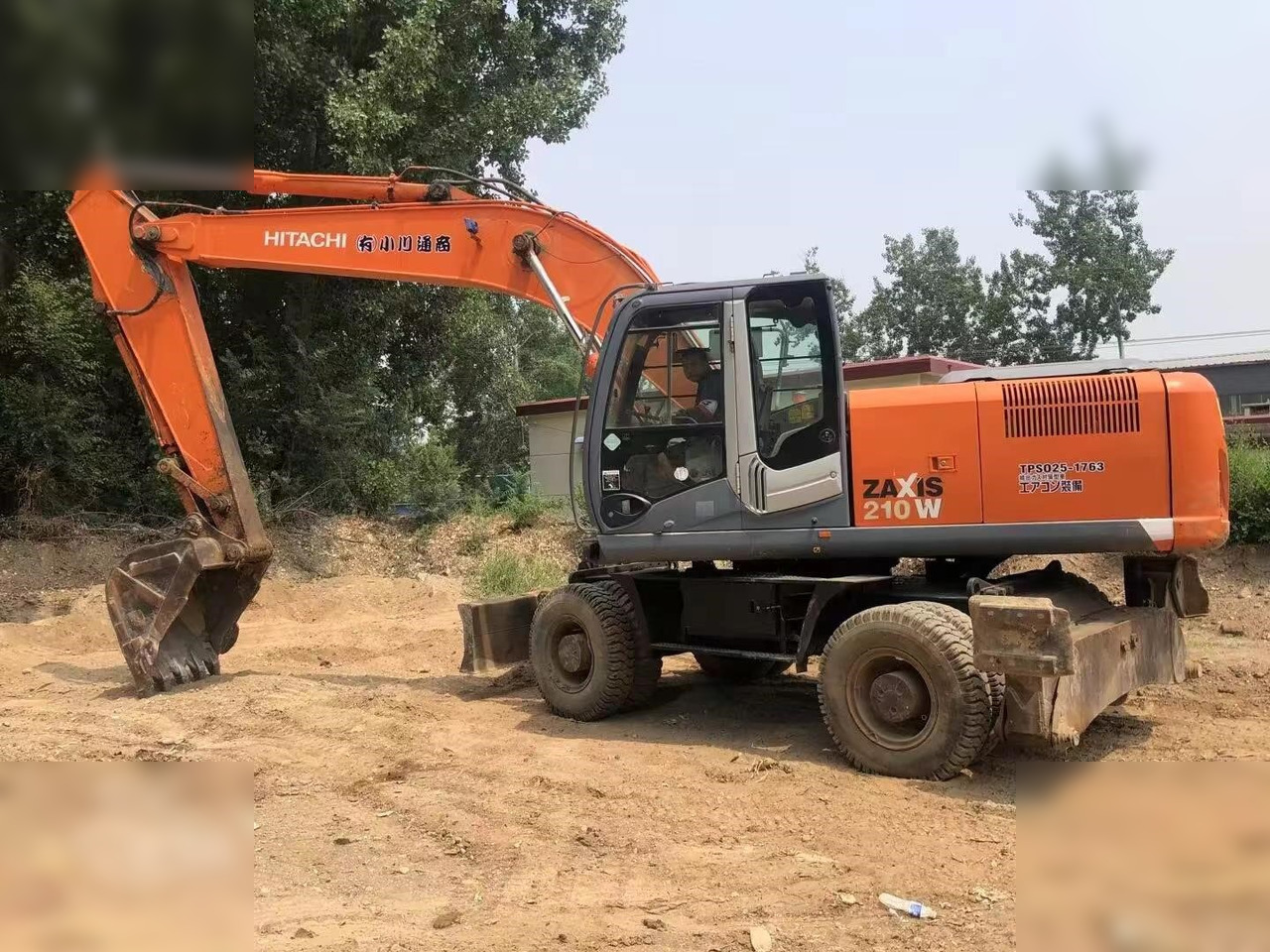 HITACHI ZX210W - Bager na kolesih: slika 1 HITACHI ZX210W - Bager na kolesih: slika 1