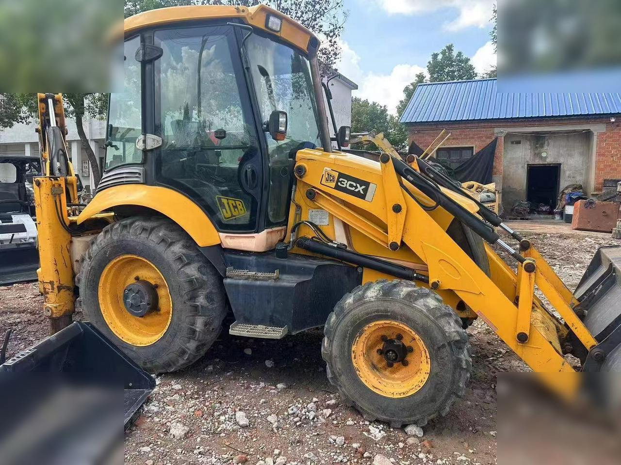 JCB 3CX - Bager nakladalec: slika 4 JCB 3CX - Bager nakladalec: slika 4