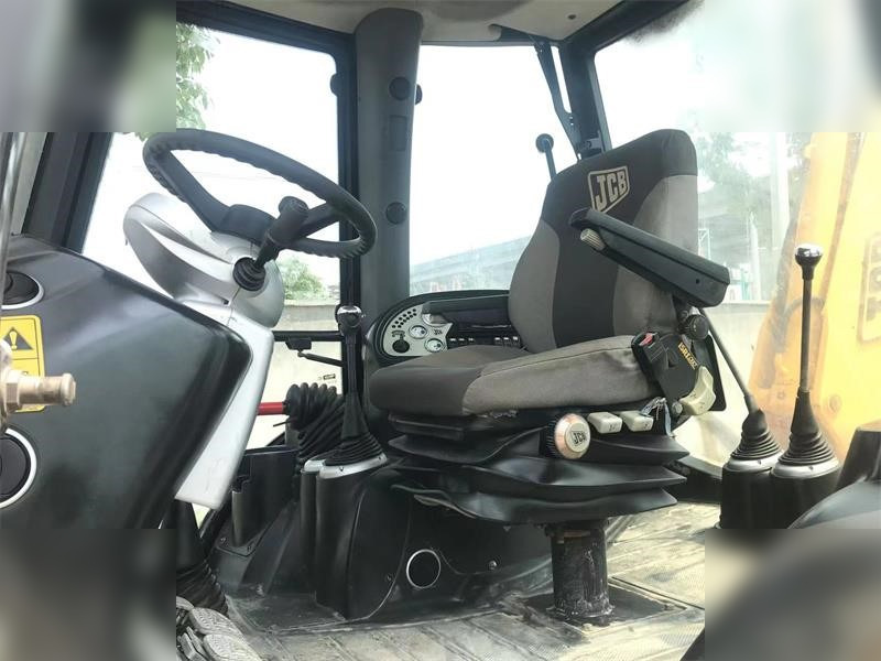 Bager nakladalec JCB 3CX: slika 9