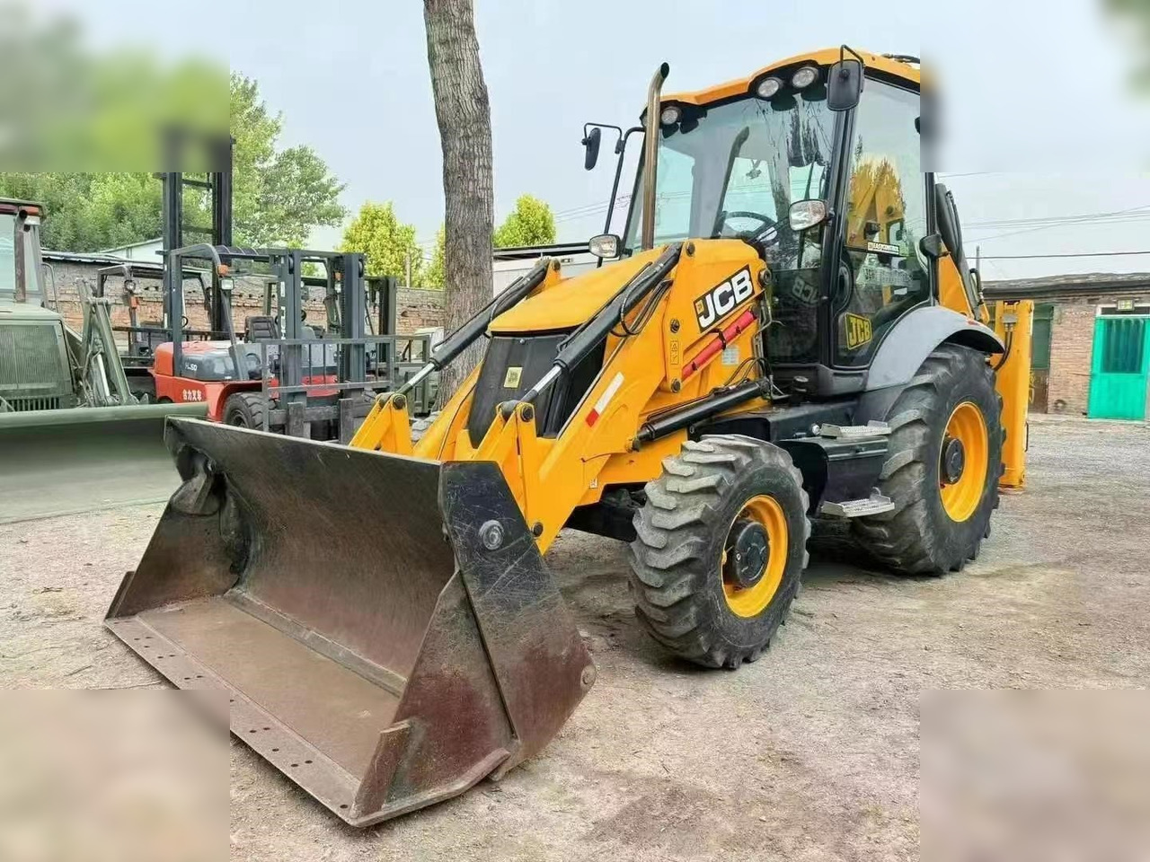 JCB 3CX - Bager nakladalec: slika 2 JCB 3CX - Bager nakladalec: slika 2