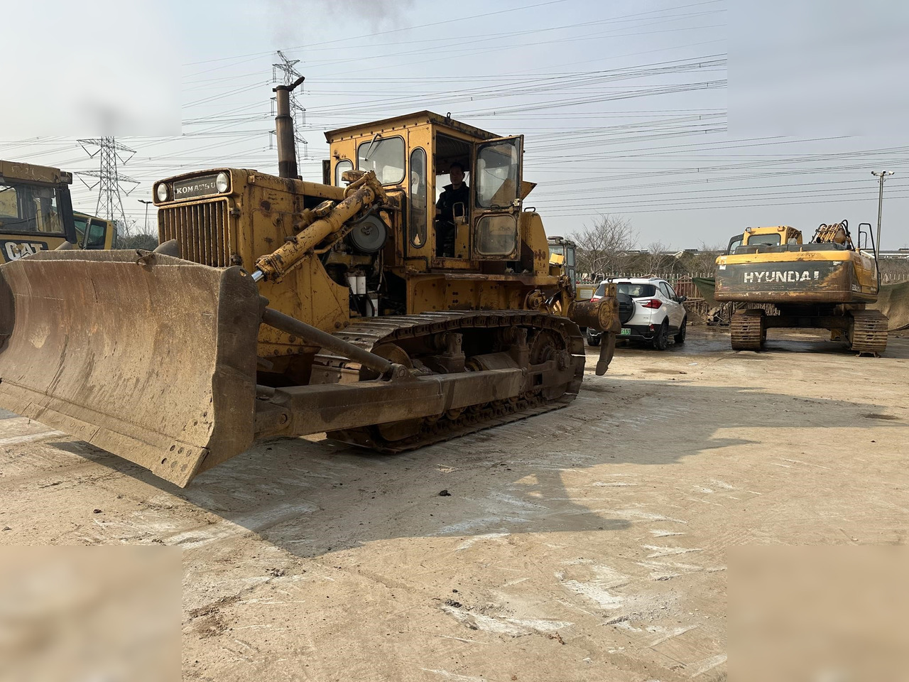 KOMATSU D85-18 - Buldožer: slika 4 KOMATSU D85-18 - Buldožer: slika 4