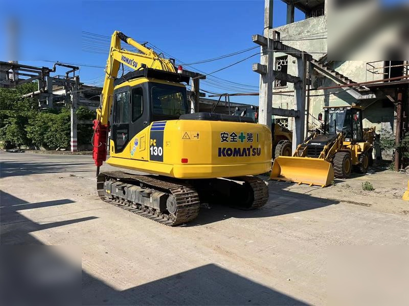 KOMATSU PC130-7 - Bager goseničar: slika 1 KOMATSU PC130-7 - Bager goseničar: slika 1