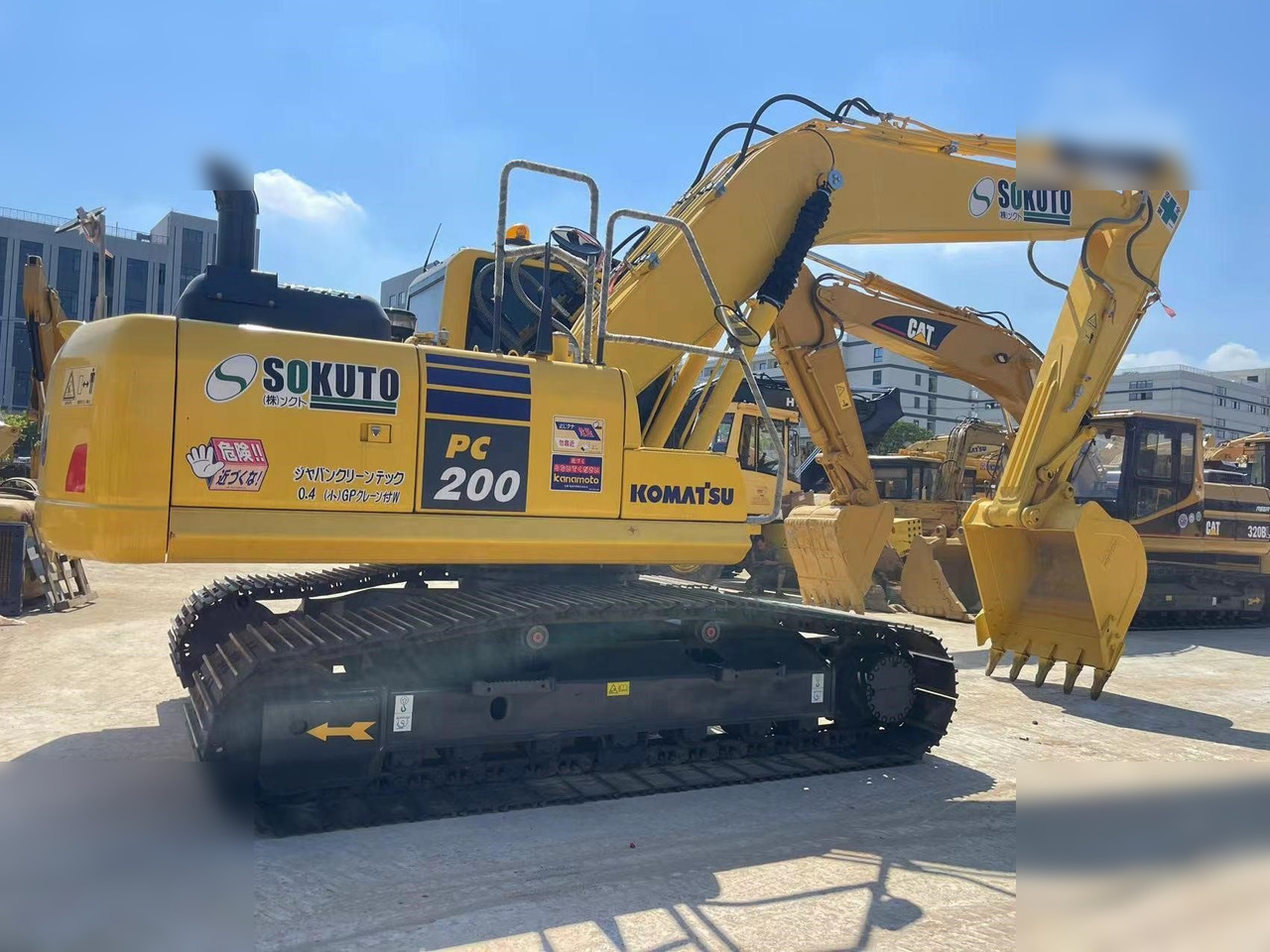 KOMATSU PC200-8 - Bager goseničar: slika 2 KOMATSU PC200-8 - Bager goseničar: slika 2