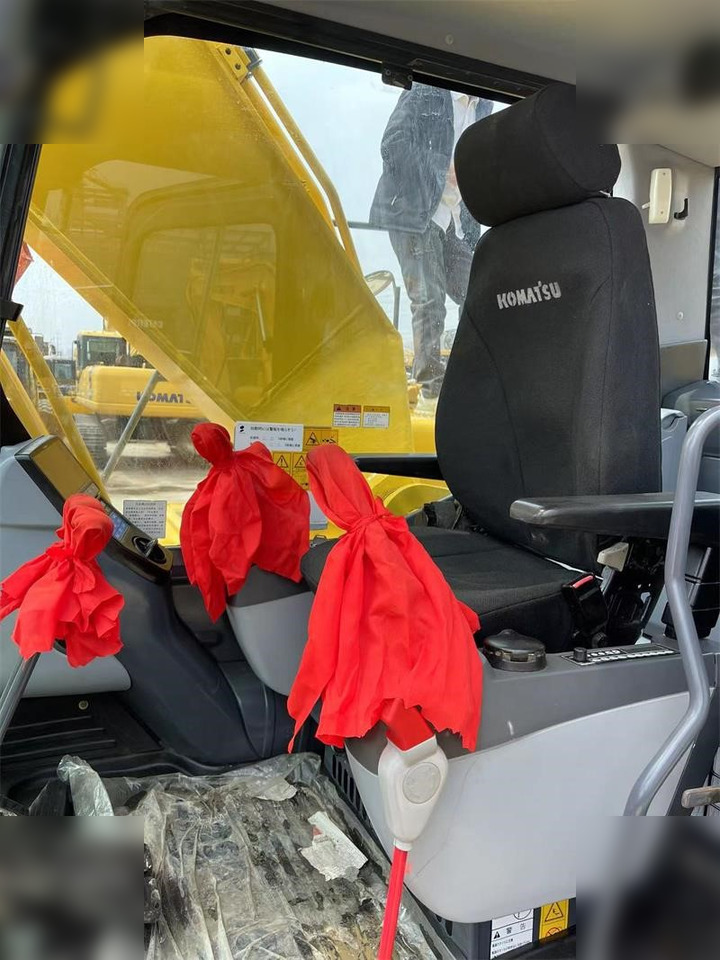 KOMATSU PC200-8 - Bager goseničar: slika 4 KOMATSU PC200-8 - Bager goseničar: slika 4