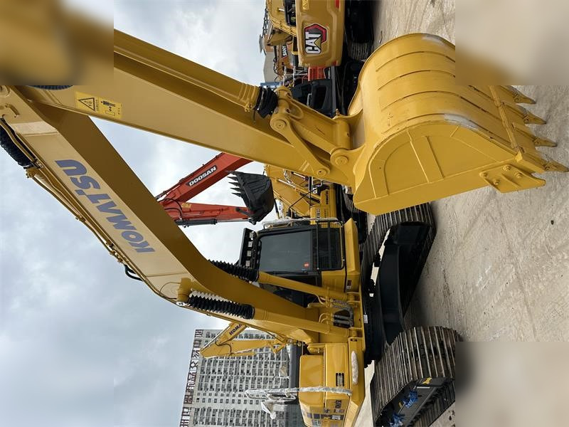 Bager goseničar KOMATSU PC200-8: slika 6