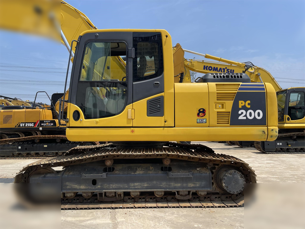 KOMATSU PC200-8 - Bager goseničar: slika 1 KOMATSU PC200-8 - Bager goseničar: slika 1