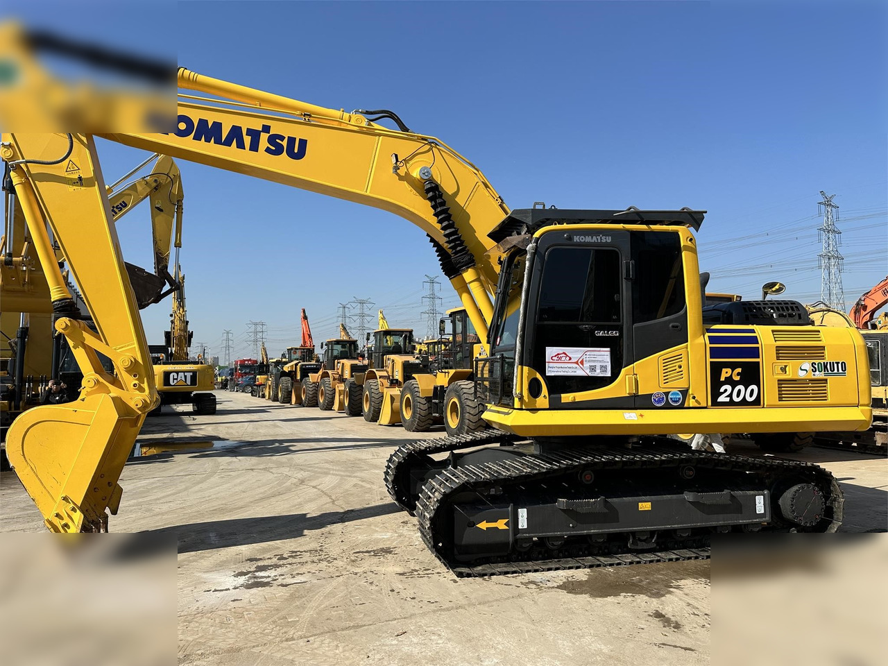 KOMATSU PC200-8 - Bager goseničar: slika 1 KOMATSU PC200-8 - Bager goseničar: slika 1