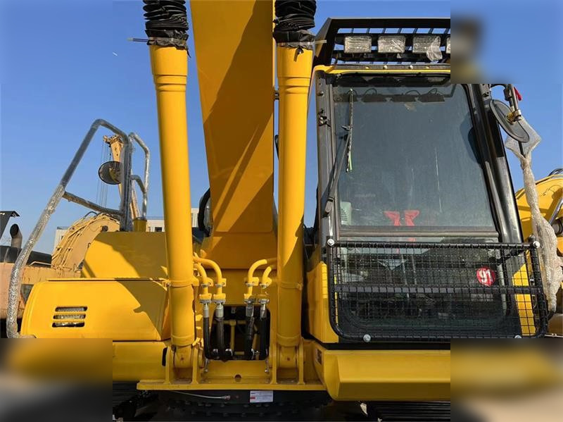 Bager goseničar KOMATSU PC200-8N1: slika 9