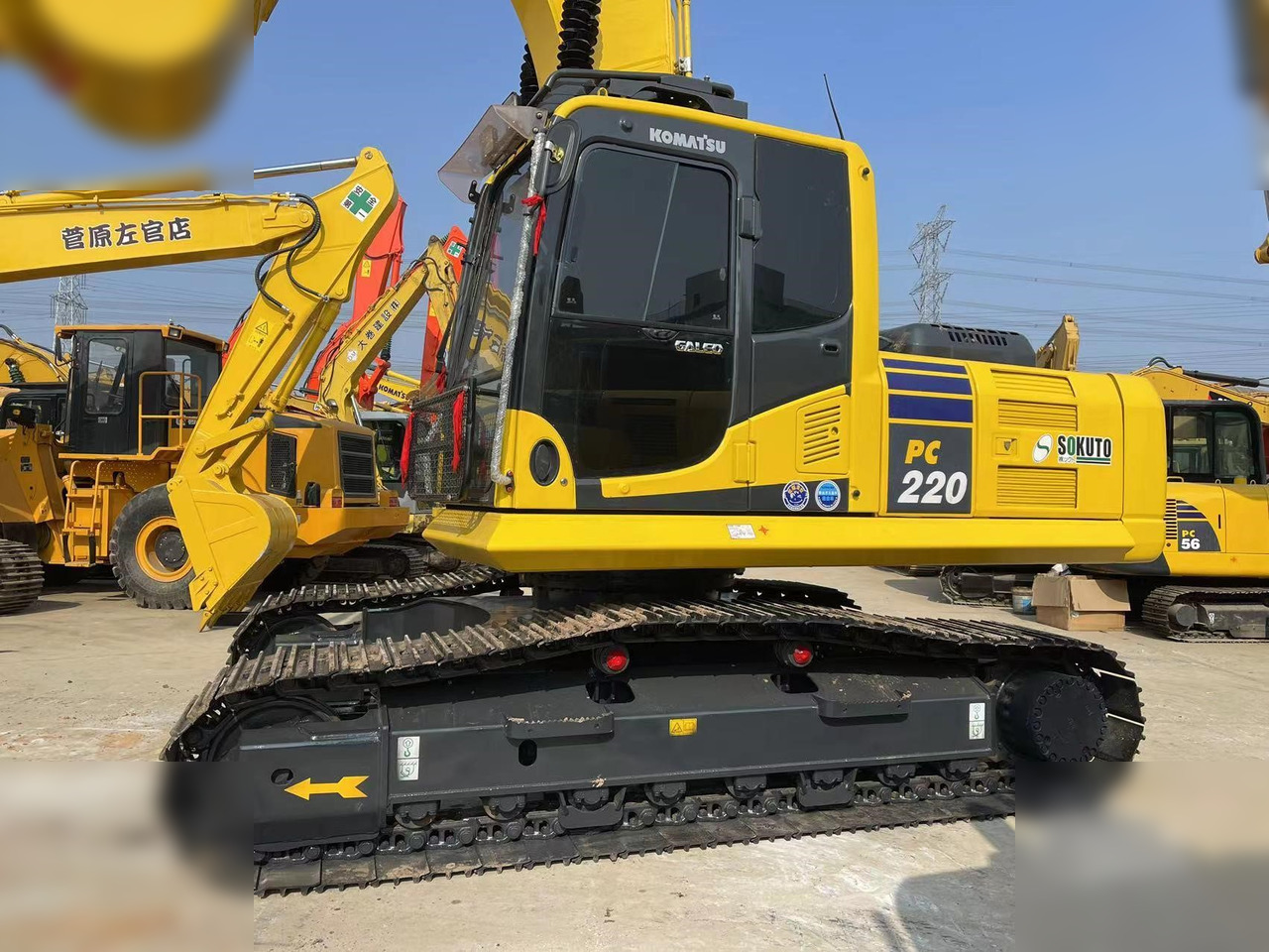 KOMATSU PC220-8 - Bager goseničar: slika 2 KOMATSU PC220-8 - Bager goseničar: slika 2