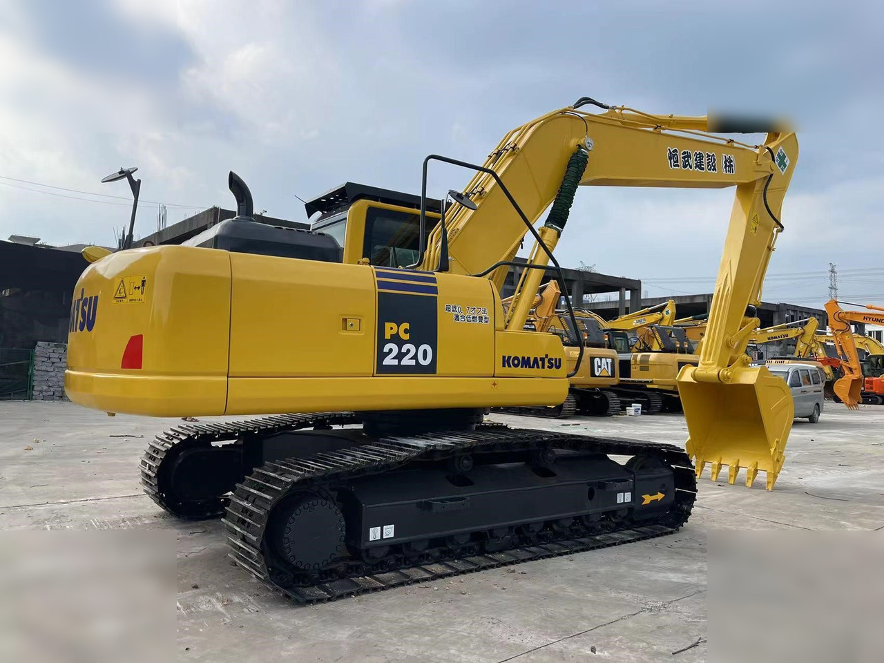 KOMATSU PC220-8 - Bager goseničar: slika 5 KOMATSU PC220-8 - Bager goseničar: slika 5