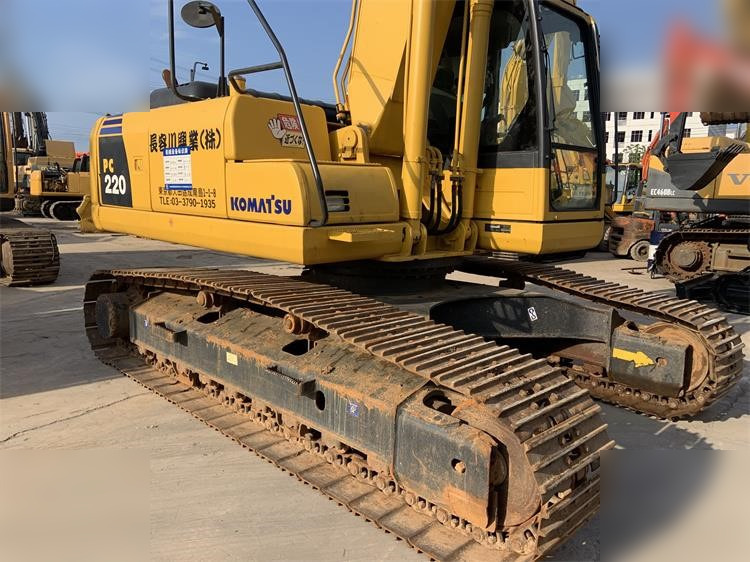 KOMATSU PC220-8N1 - Bager goseničar: slika 4 KOMATSU PC220-8N1 - Bager goseničar: slika 4