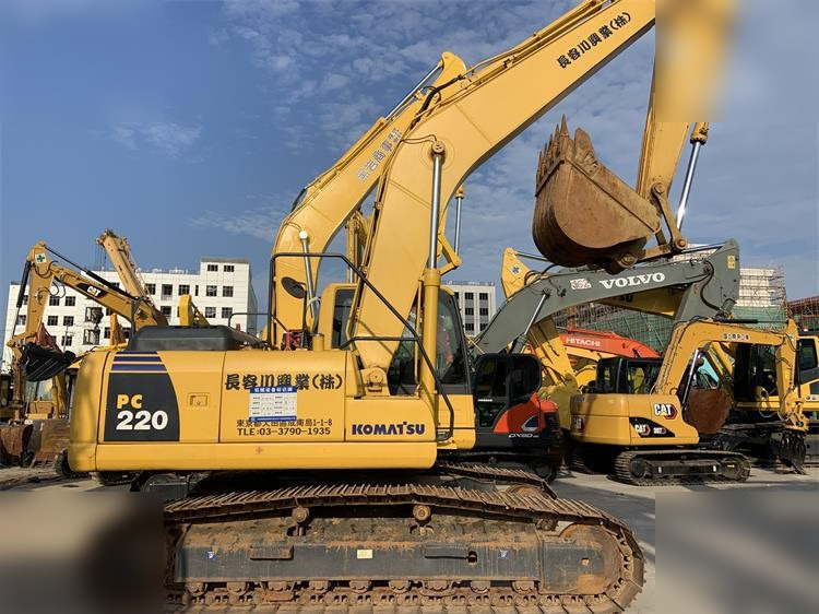 KOMATSU PC220-8N1 - Bager goseničar: slika 1 KOMATSU PC220-8N1 - Bager goseničar: slika 1