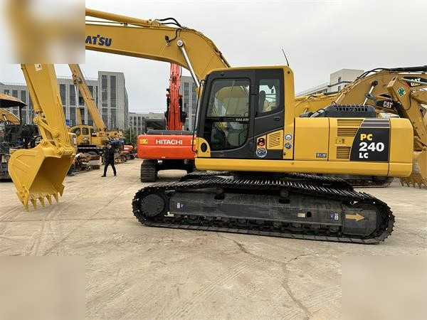 KOMATSU PC240 LC-8 - Bager goseničar: slika 1 KOMATSU PC240 LC-8 - Bager goseničar: slika 1