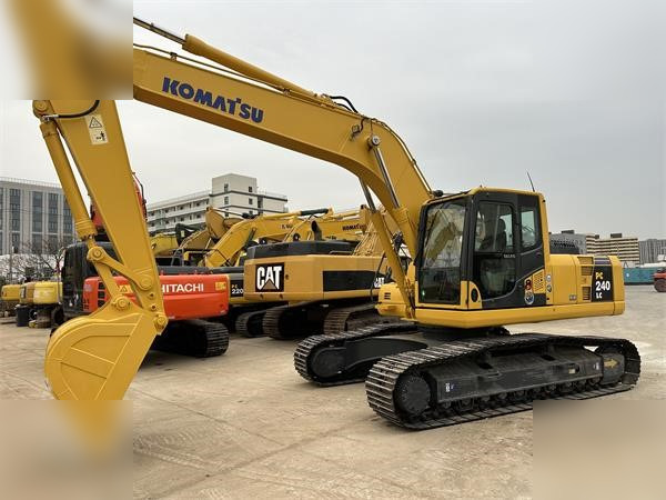KOMATSU PC240 LC-8 - Bager goseničar: slika 2 KOMATSU PC240 LC-8 - Bager goseničar: slika 2