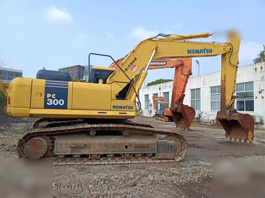 KOMATSU PC300-7 - Bager goseničar: slika 1 KOMATSU PC300-7 - Bager goseničar: slika 1
