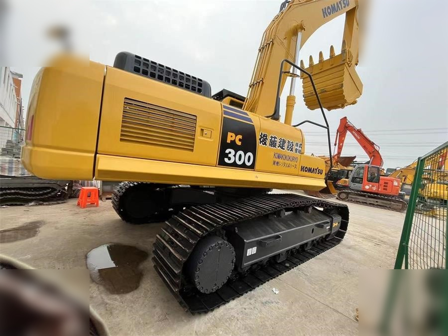 KOMATSU PC300-8 - Bager goseničar: slika 3 KOMATSU PC300-8 - Bager goseničar: slika 3
