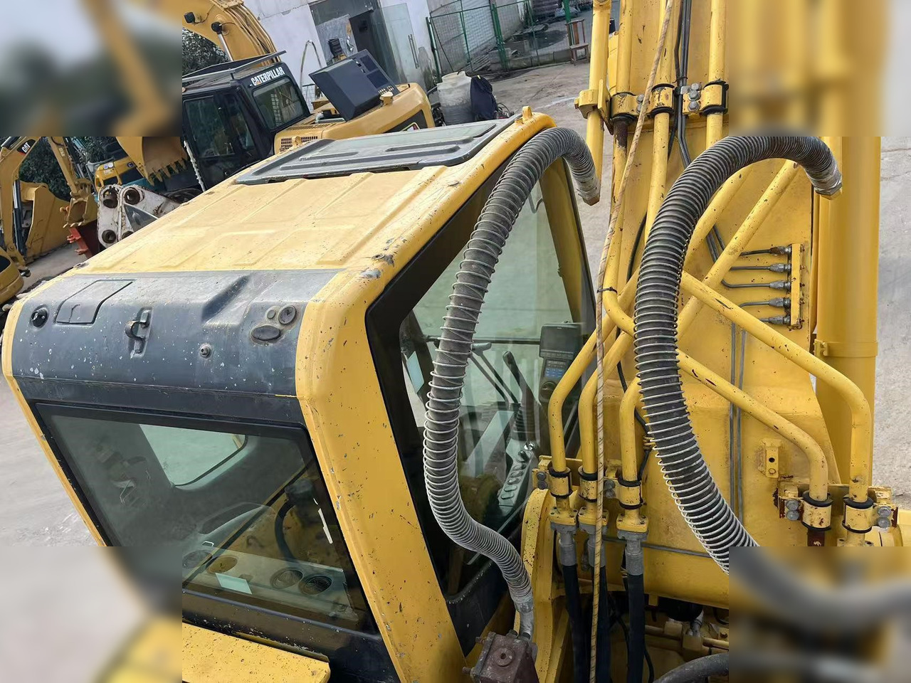 KOMATSU PC400-8R - Bager goseničar: slika 4 KOMATSU PC400-8R - Bager goseničar: slika 4